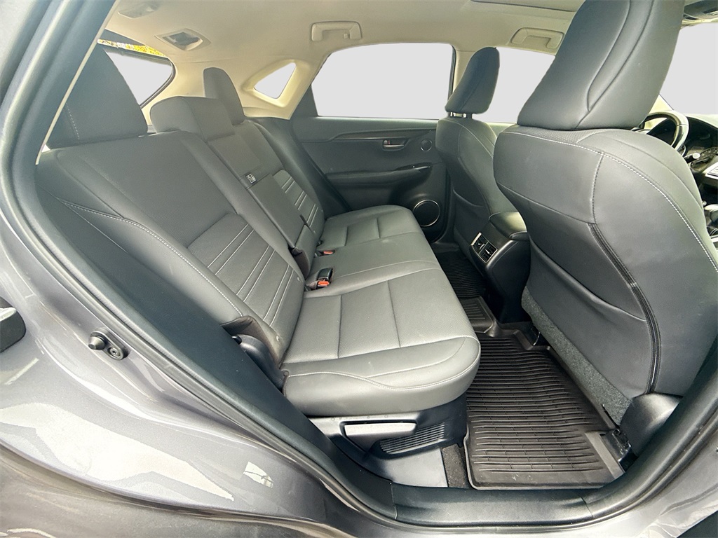 2021 Lexus NX 300 Image 12 of 31