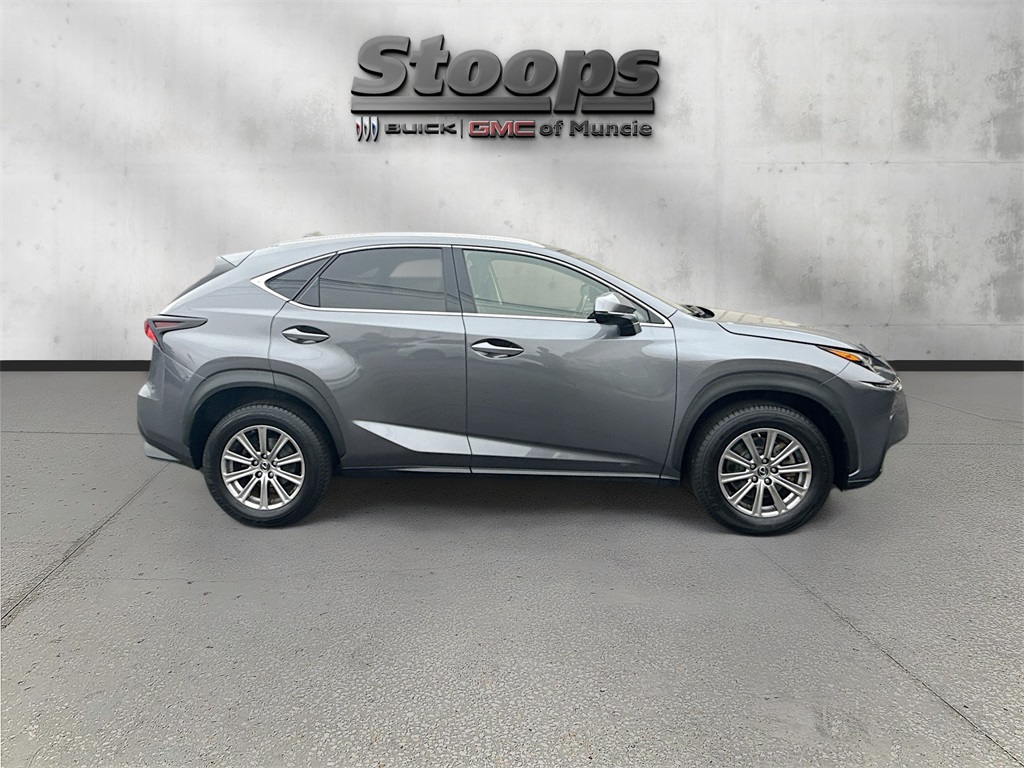2021 Lexus NX 300 Image 4 of 31