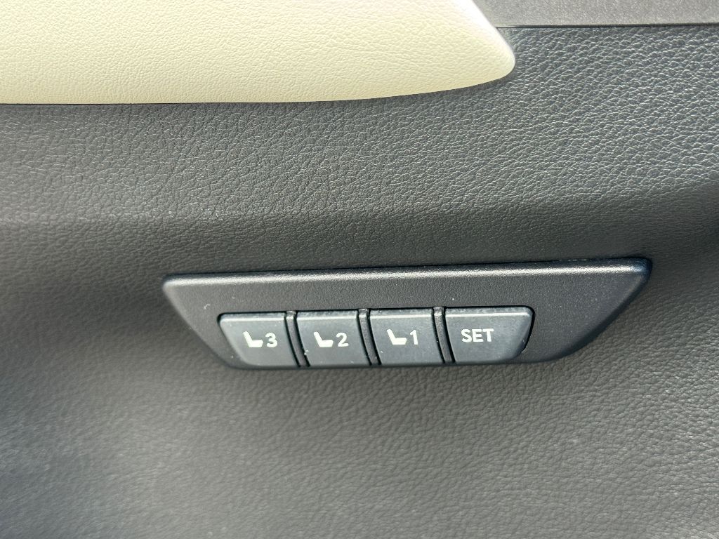 2021 Lexus NX 300 F Sport Image 20 of 21