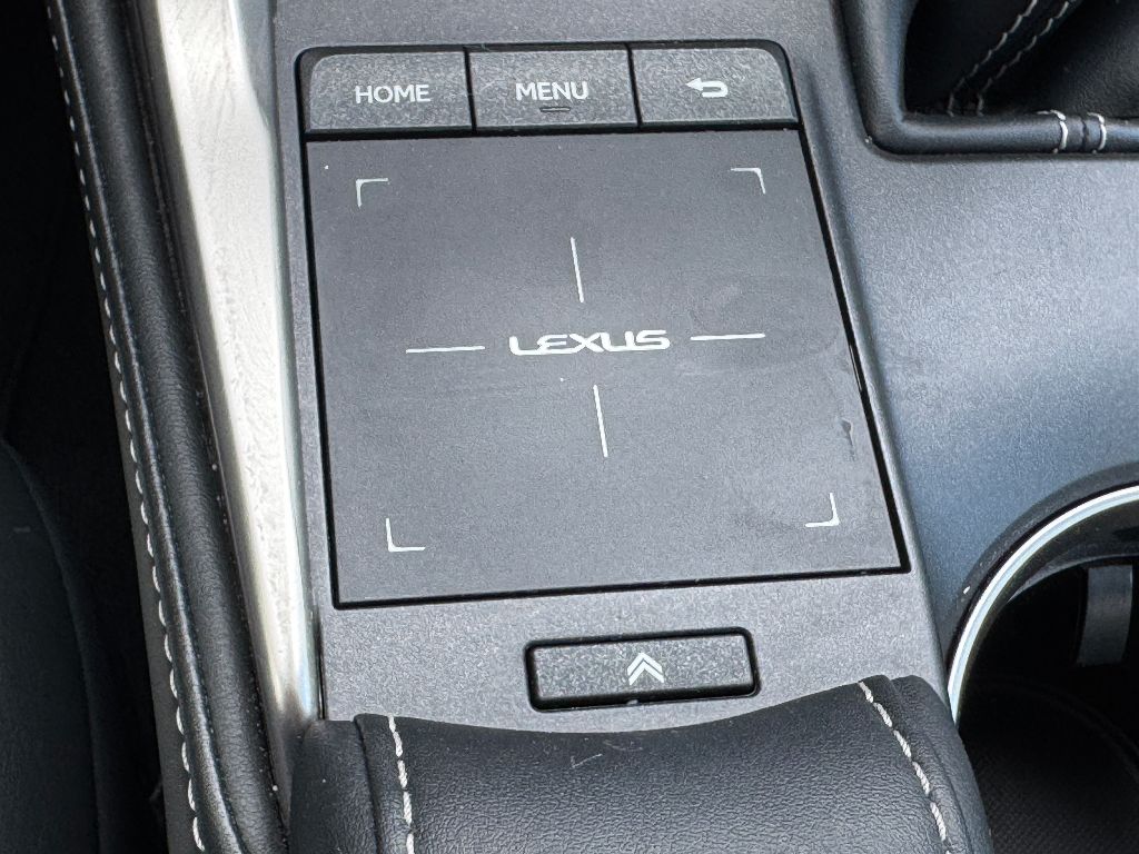 2021 Lexus NX 300 F Sport Image 18 of 21