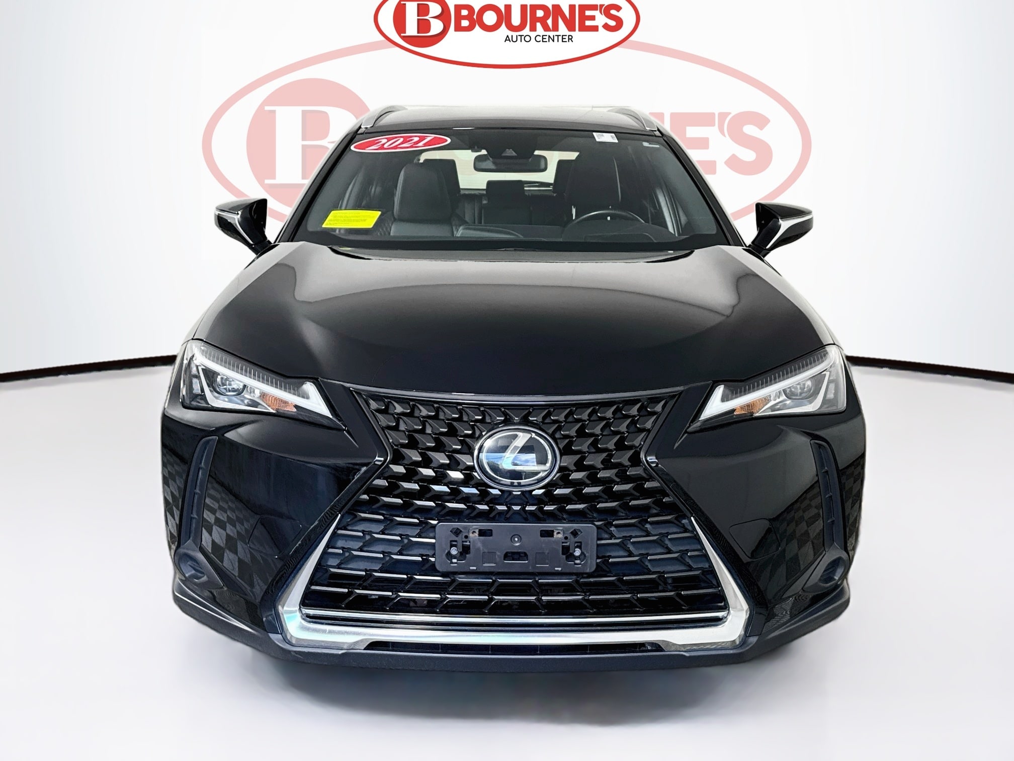2021 Lexus UX 200 Image 2 of 28