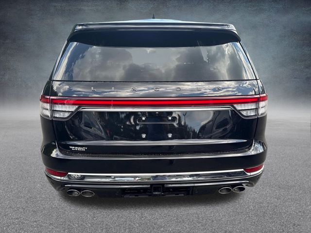 Vehicle image 6 of 33