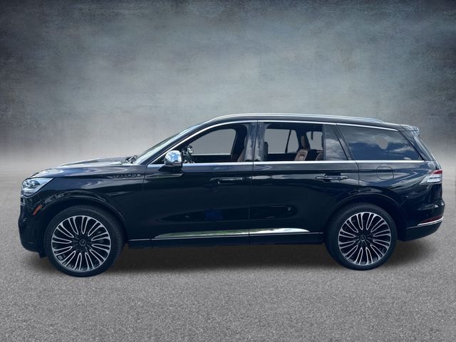 Vehicle image 8 of 33