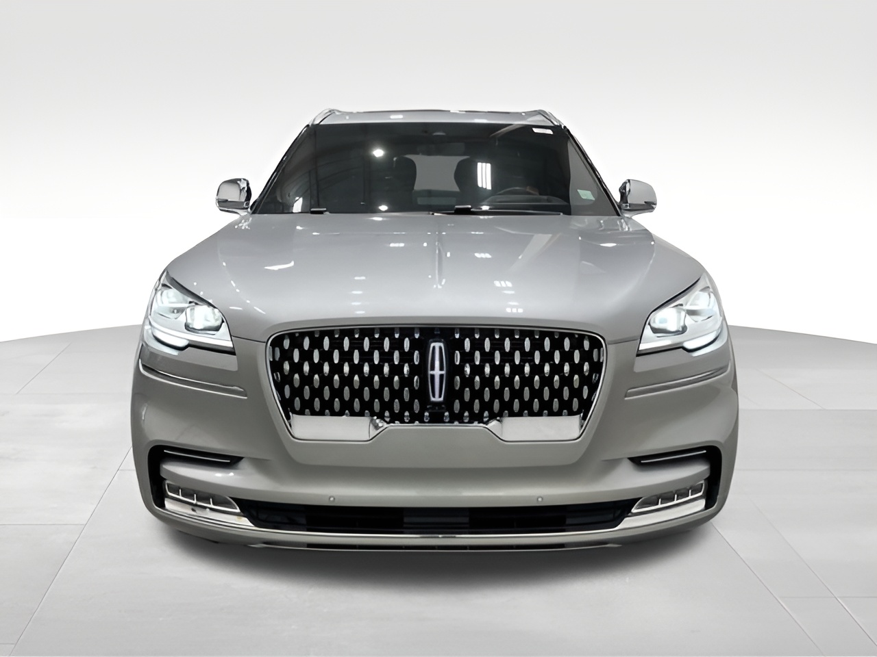 Vehicle image 40 of 45