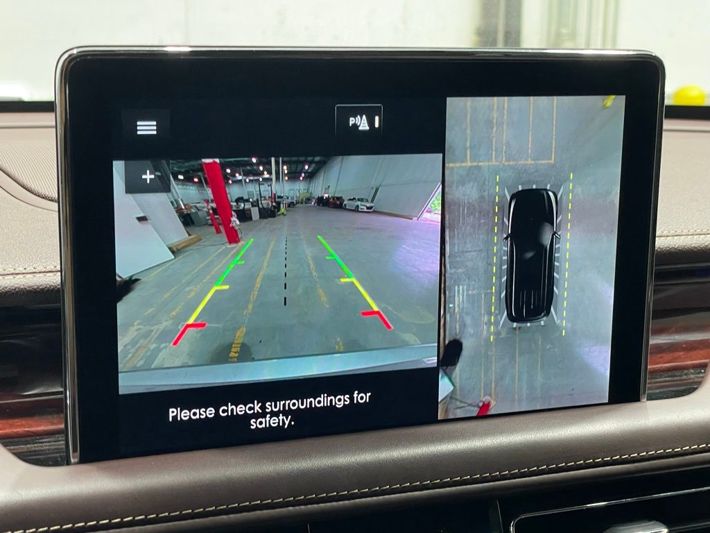 Vehicle image 9 of 45