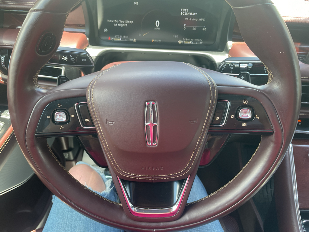 Vehicle image 15 of 31