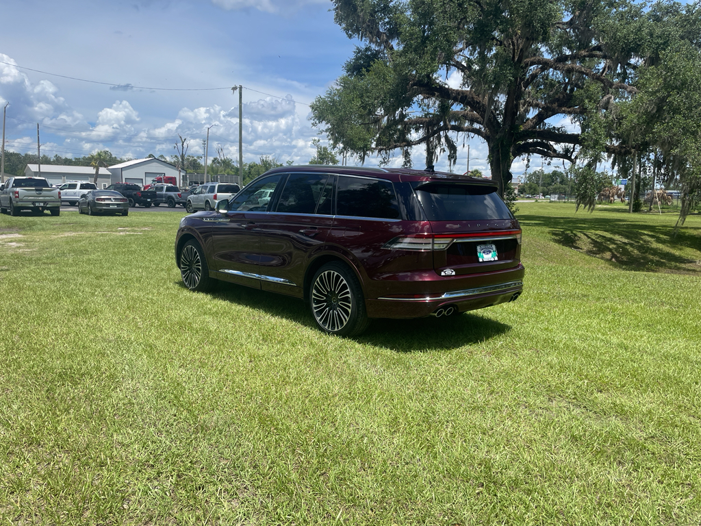 Vehicle image 6 of 31