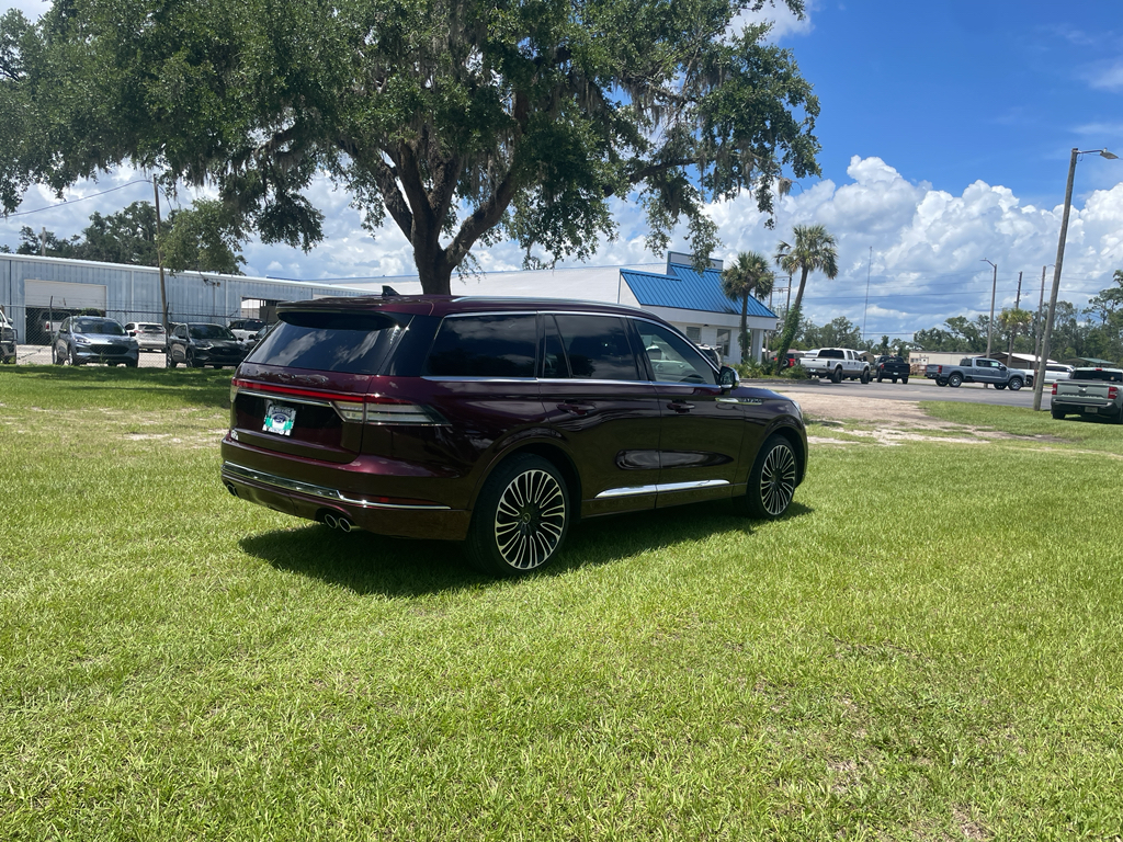 Vehicle image 4 of 31
