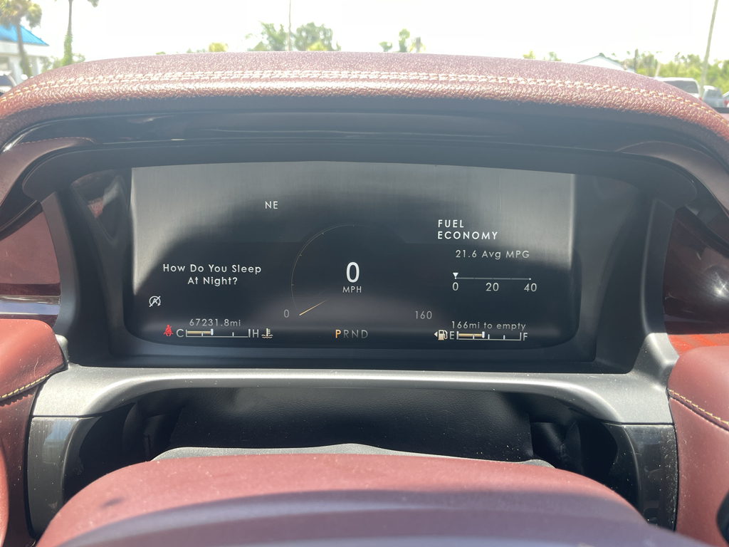 Vehicle image 27 of 31
