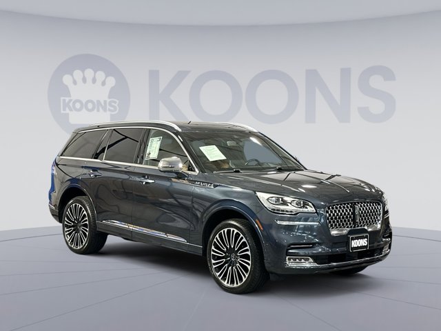 Vehicle image 3 of 34