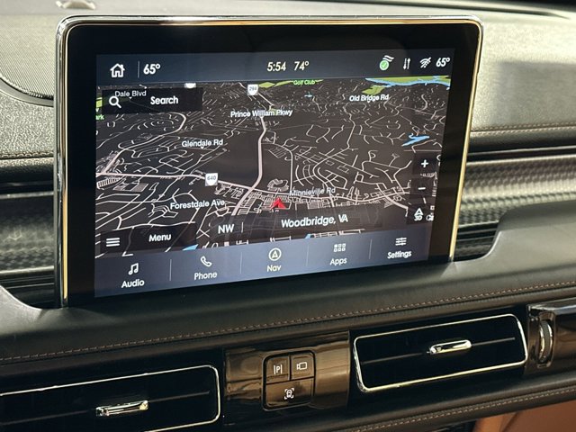 Vehicle image 20 of 34