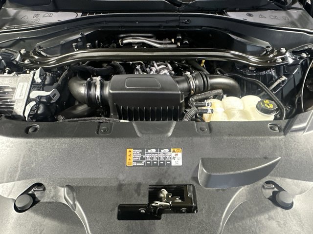 Vehicle image 9 of 34