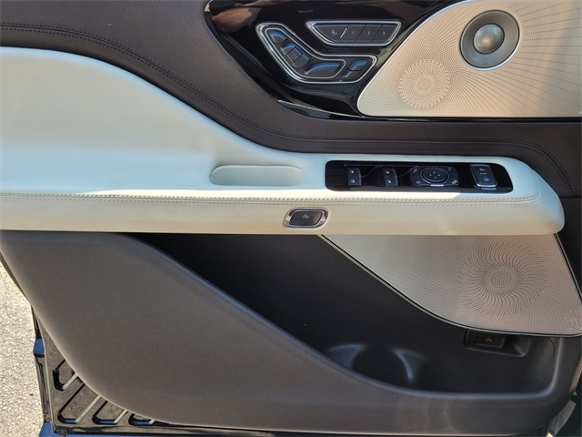 2021 Lincoln Aviator Black Label Image 23 of 32