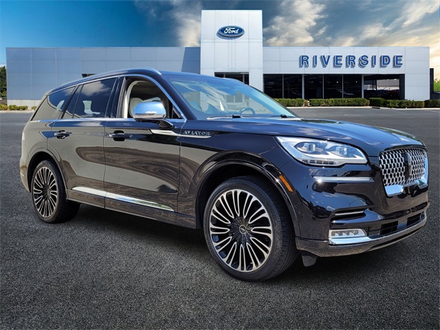 2021 Lincoln Aviator Black Label Image 3 of 32