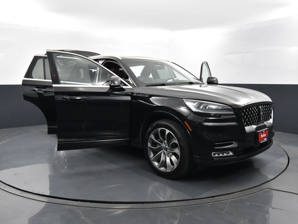 Vehicle image 7 of 41