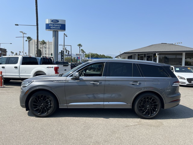 Vehicle image 4 of 6