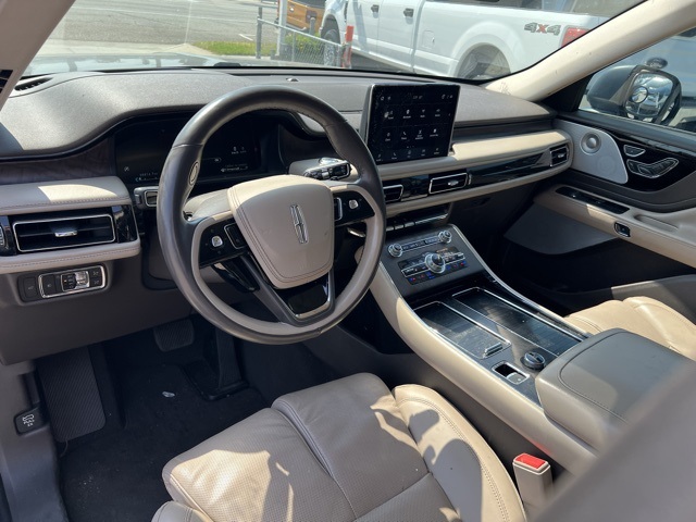 Vehicle image 6 of 6