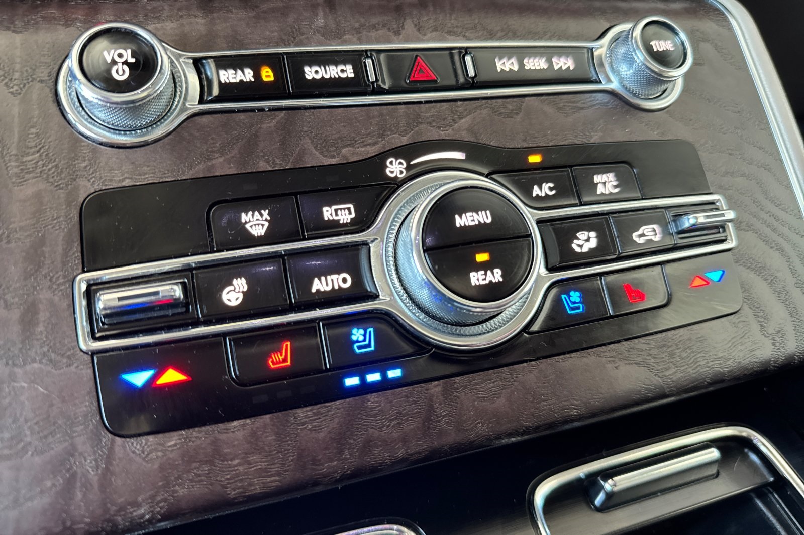 Vehicle image 29 of 54