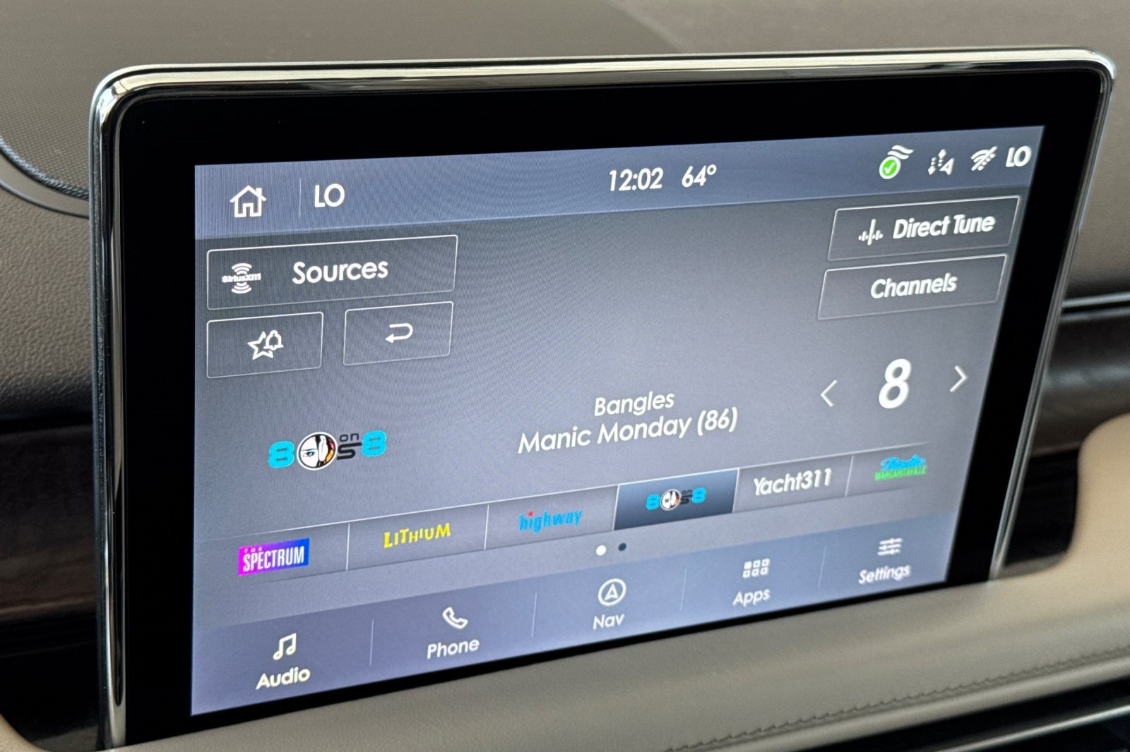 Vehicle image 27 of 54