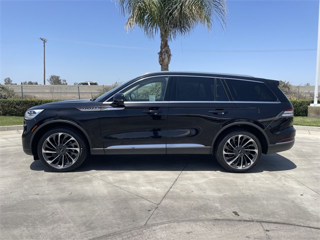 Vehicle image 9 of 36