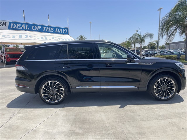 Vehicle image 5 of 36