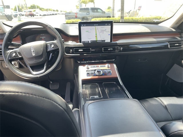 Vehicle image 20 of 36