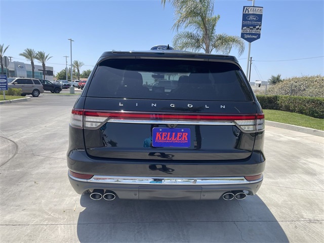 Vehicle image 7 of 36