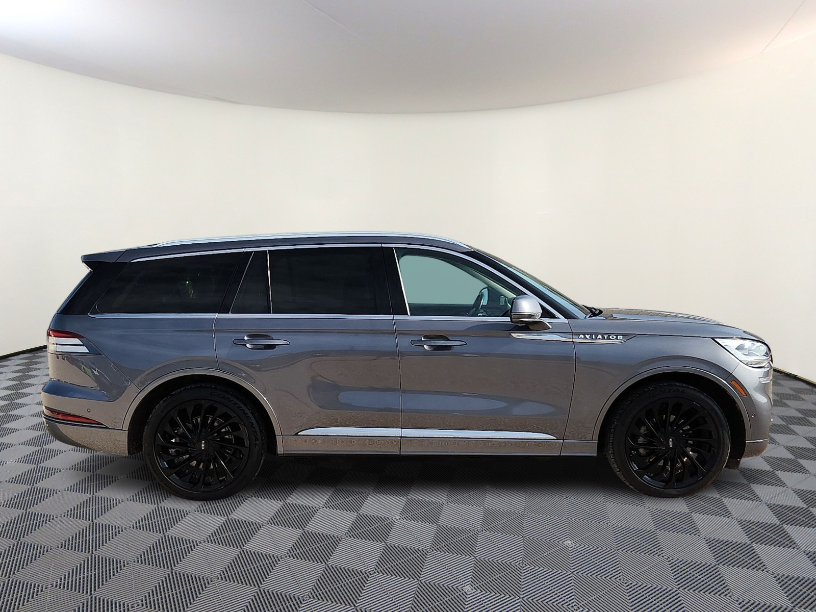 Vehicle image 3 of 20