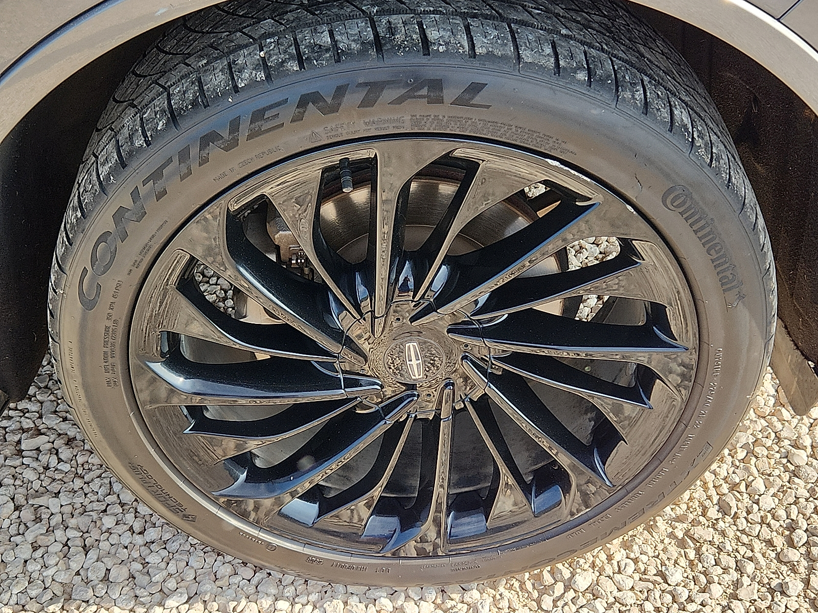 Vehicle image 7 of 20