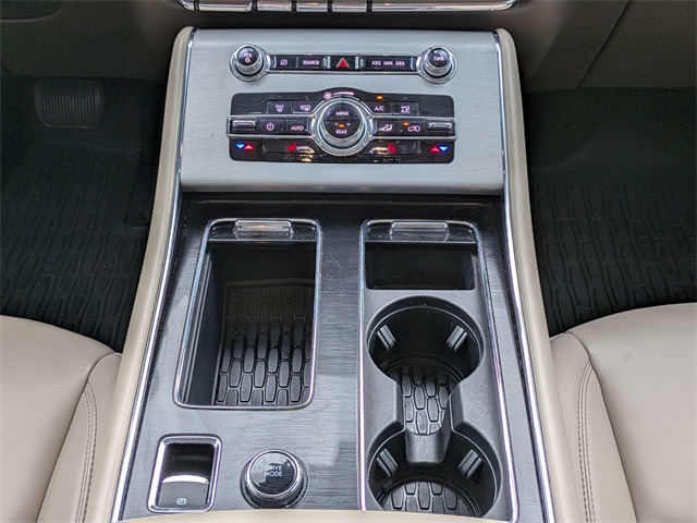 Vehicle image 20 of 30