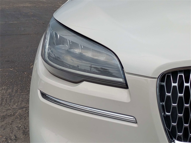 Vehicle image 22 of 30