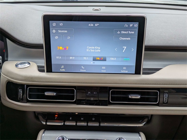 Vehicle image 18 of 30
