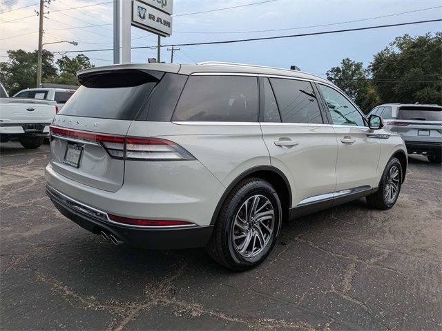 Vehicle image 6 of 30