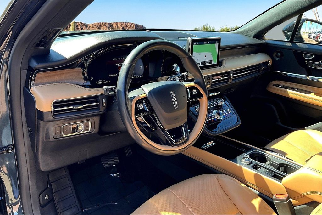 2021 Lincoln Corsair Reserve Image 15 of 34