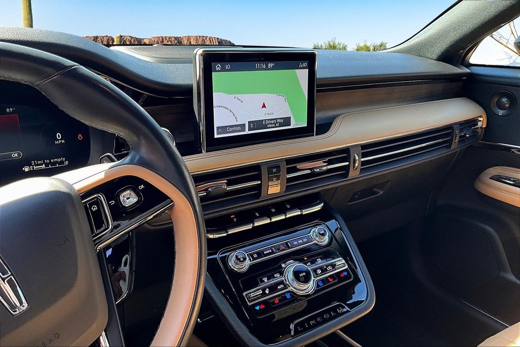 2021 Lincoln Corsair Reserve Image 28 of 34