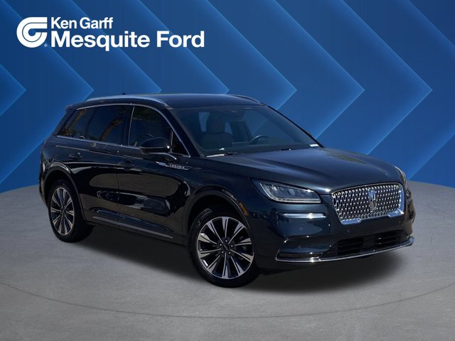 2021 Lincoln Corsair Reserve Image 2 of 36