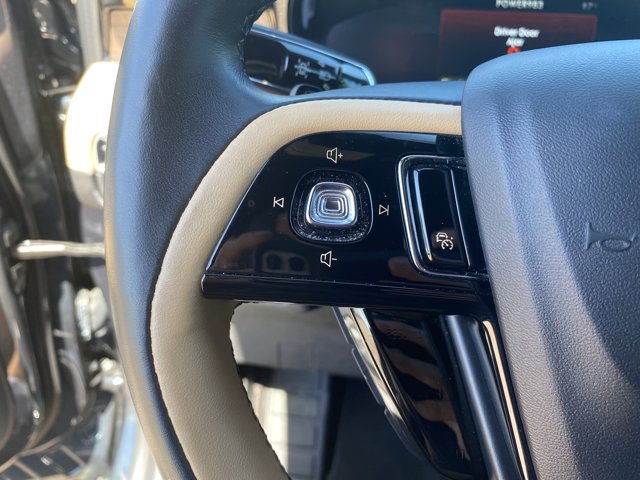 2021 Lincoln Corsair Reserve Image 33 of 36