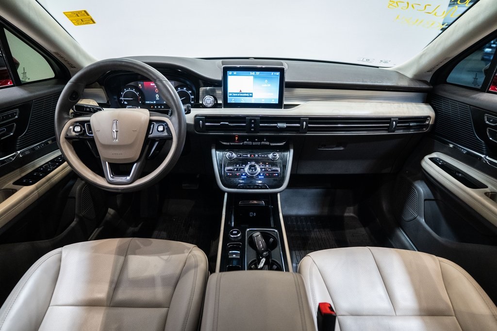 2021 Lincoln Corsair Standard Image 14 of 33