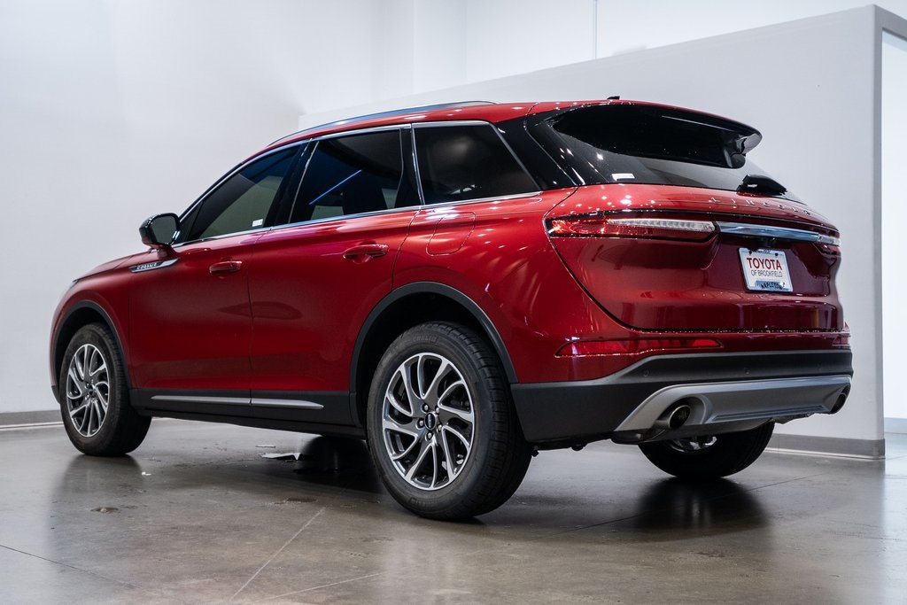 2021 Lincoln Corsair Standard Image 6 of 33