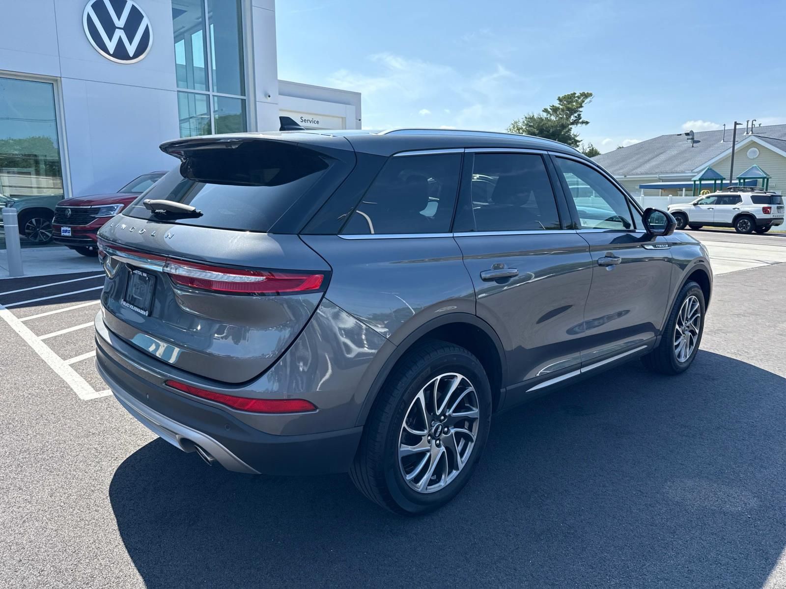 Vehicle image 5 of 33