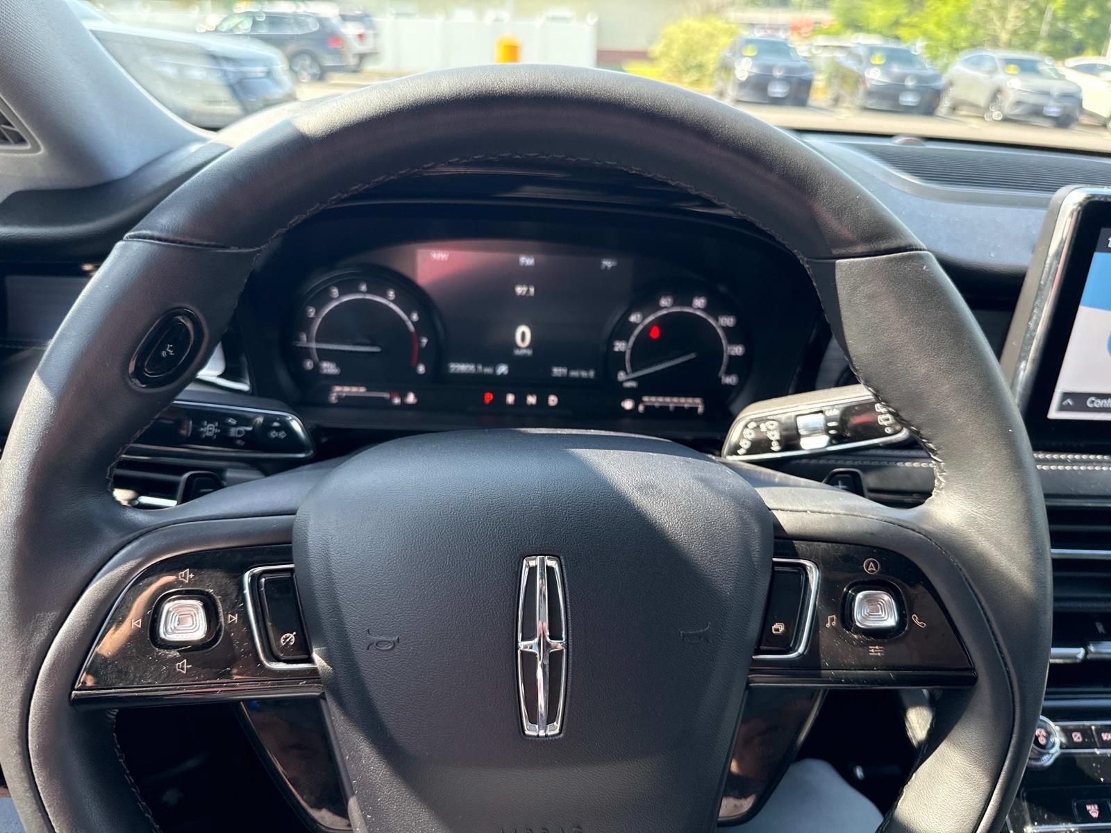 Vehicle image 15 of 33