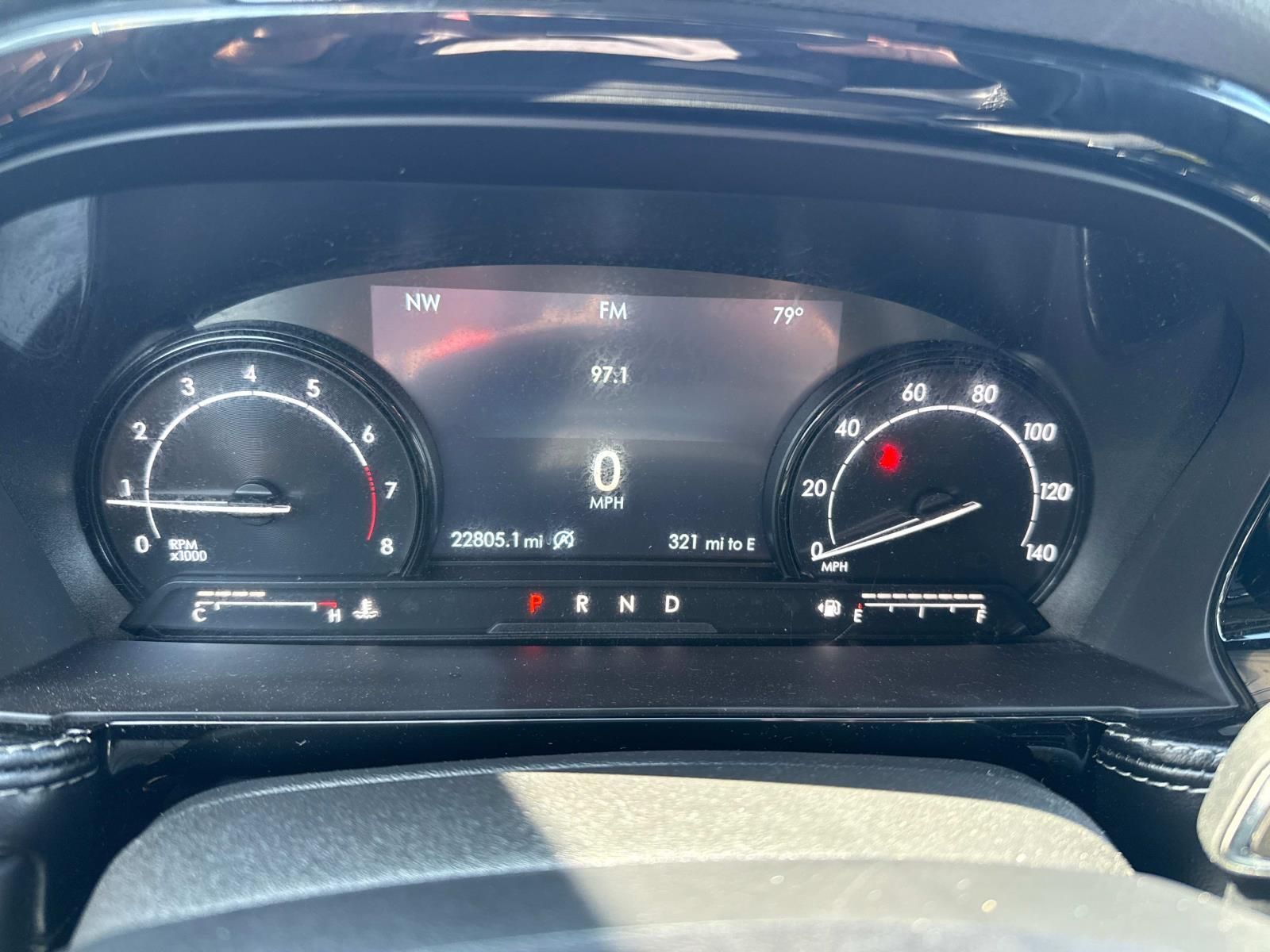 Vehicle image 17 of 33