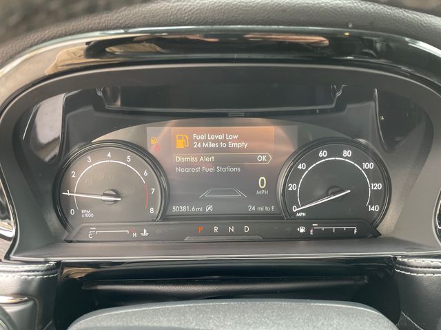 Vehicle image 26 of 40
