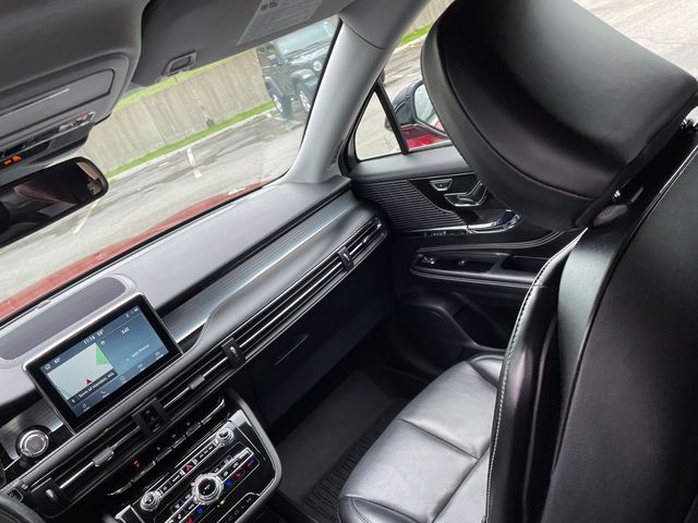 Vehicle image 21 of 40