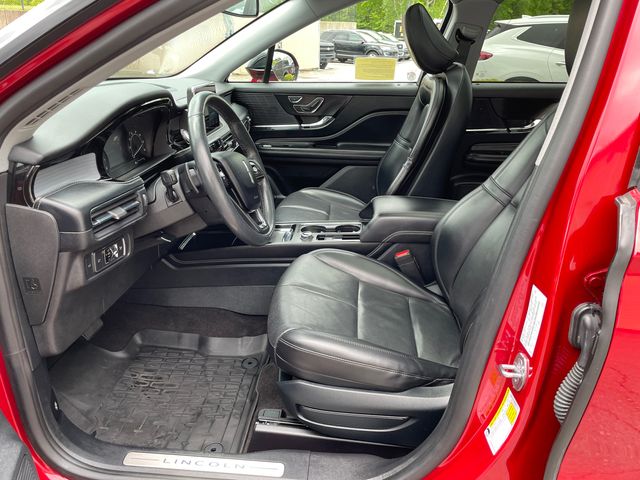 Vehicle image 37 of 40