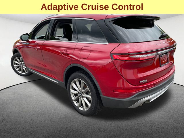 Vehicle image 8 of 40
