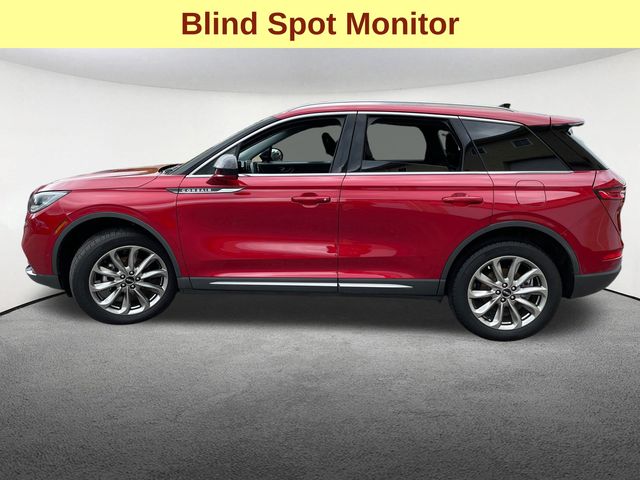 Vehicle image 10 of 40