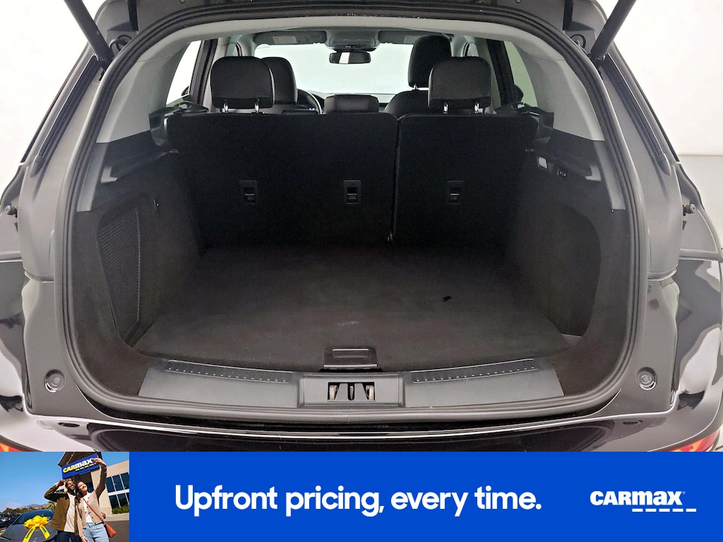 2021 Lincoln Corsair Standard Image 9 of 28