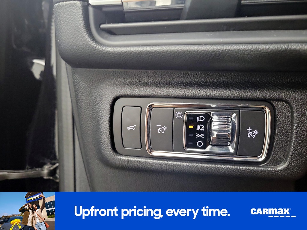 2021 Lincoln Corsair Standard Image 20 of 28