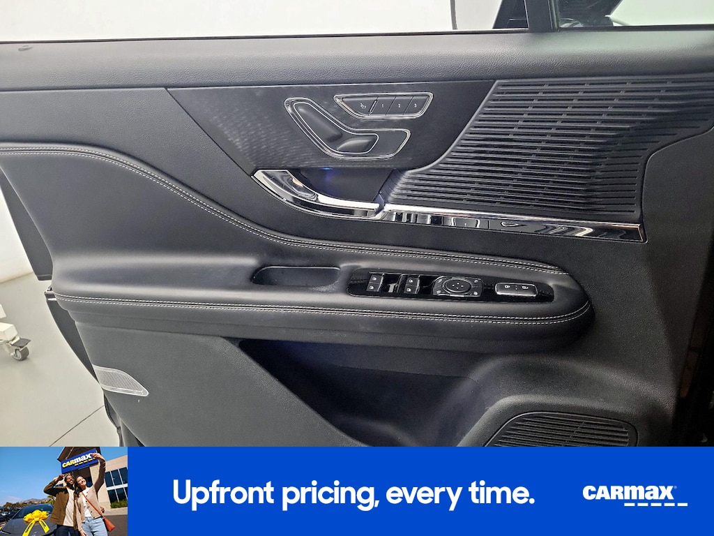 2021 Lincoln Corsair Standard Image 26 of 28